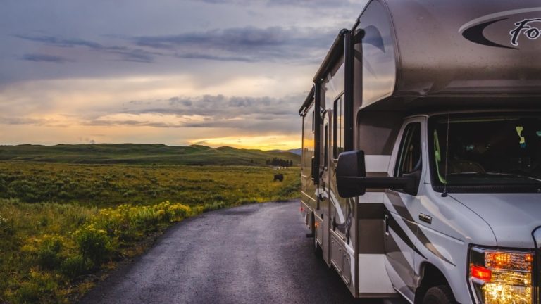 Make Extra Cash Renting Out Your RV with RVShare and Outdoorsy