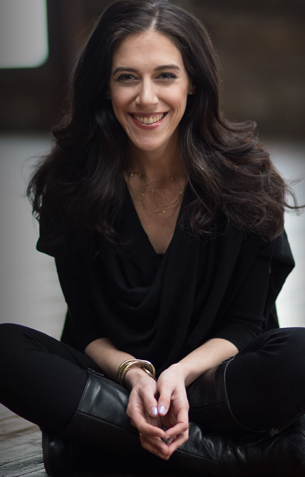 010: Why Rejecting a “Normal” Life is Worth It with DailyWorth’s Amanda Steinberg